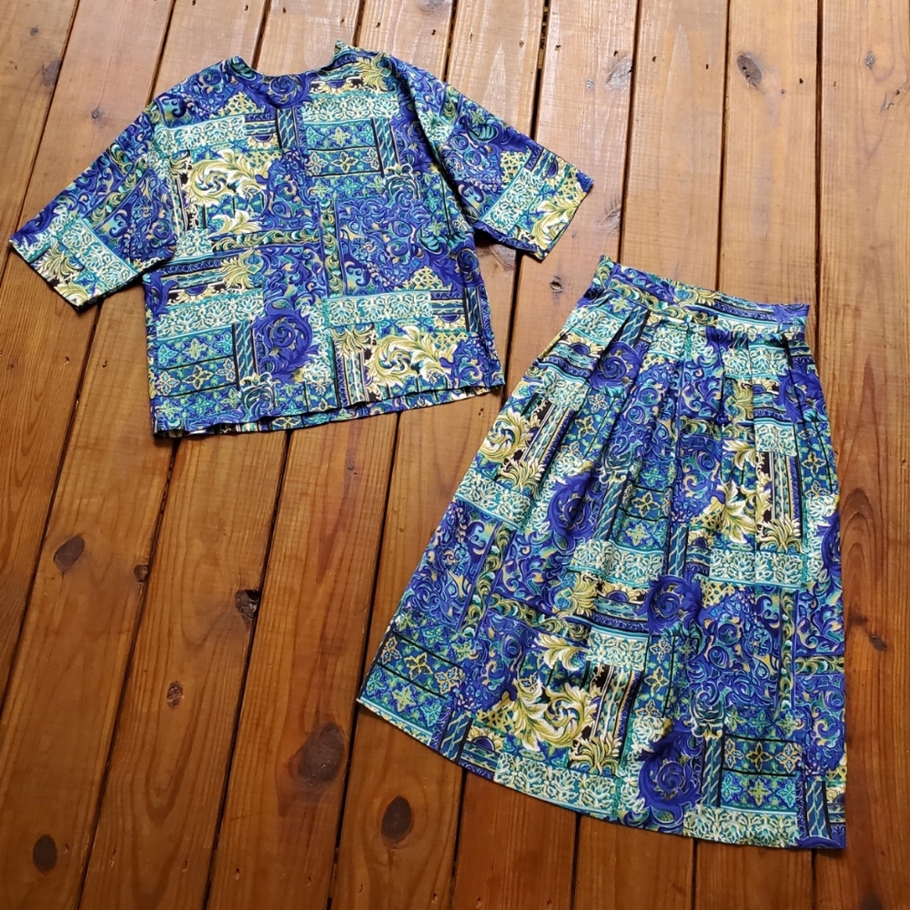 Vintage 80's 90's S/M blue floral baroque print two piece skirt and top set
